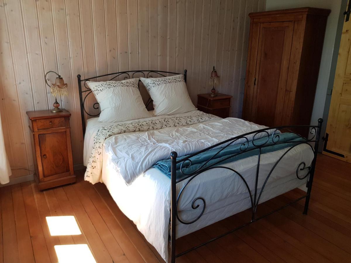 Le Jardin Des Gouttes Bed & Breakfast Rougegoutte Exterior photo